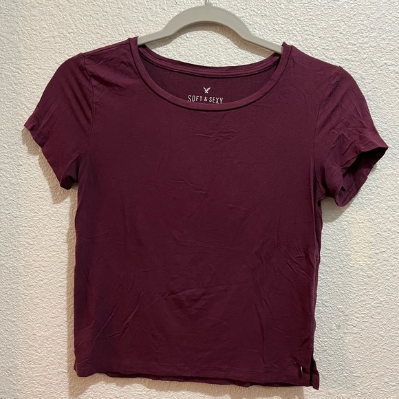 American Eagle crop t shirts - Picture 2 of 6